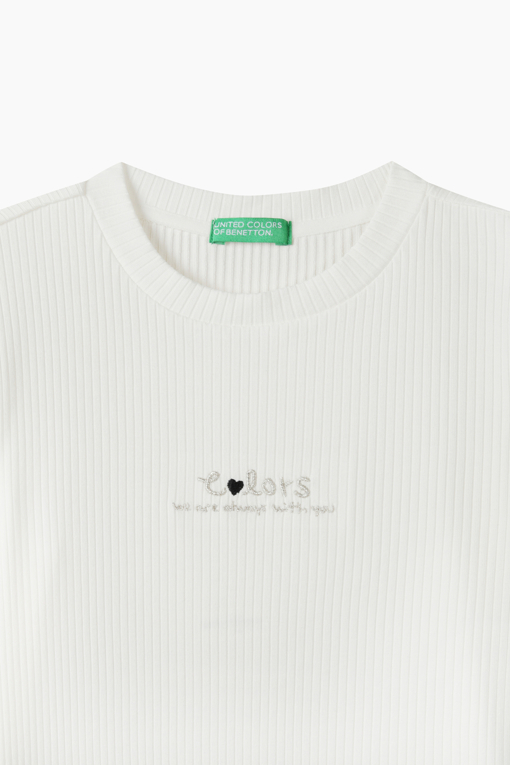 https://img.benettonmall.com/PARTS/KO/26F/QATS10641IV_MB_D2.jpg