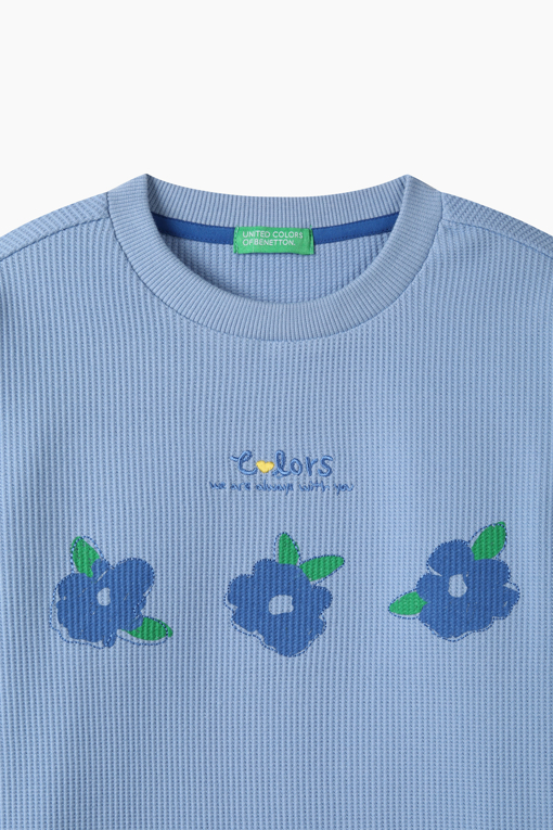 https://img.benettonmall.com/PARTS/KO/26F/QATS17641SB_MB_D2.jpg