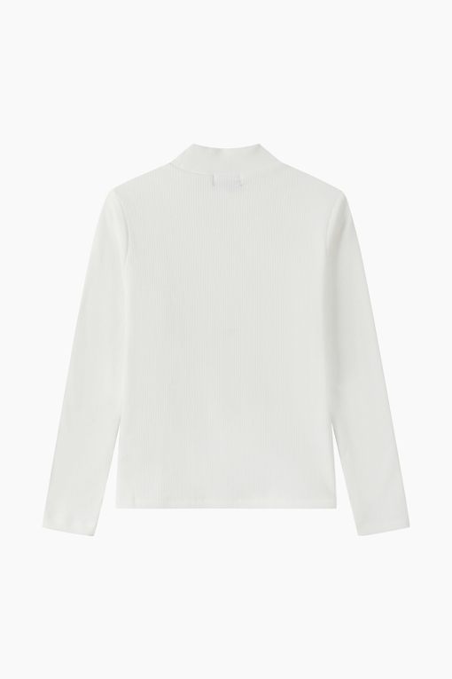 https://img.benettonmall.com/PARTS/KO/26F/QATS18661IV_MB_D1.jpg