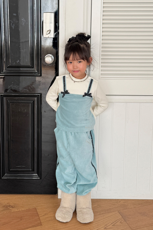https://img.benettonmall.com/PARTS/KO/26F/QATS21661MT_MB_E2.jpg