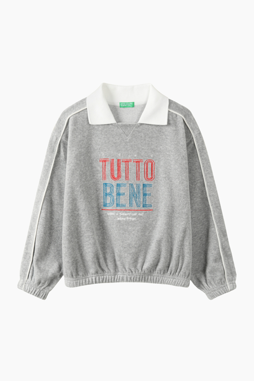 https://img.benettonmall.com/PARTS/KO/26F/QATS24661MG_MB_D0.jpg