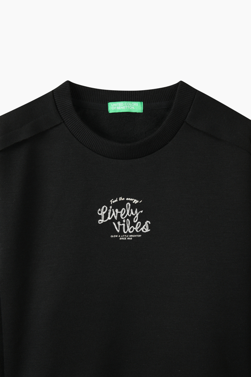 https://img.benettonmall.com/PARTS/KO/26F/QATS25661BK_MB_D2.jpg