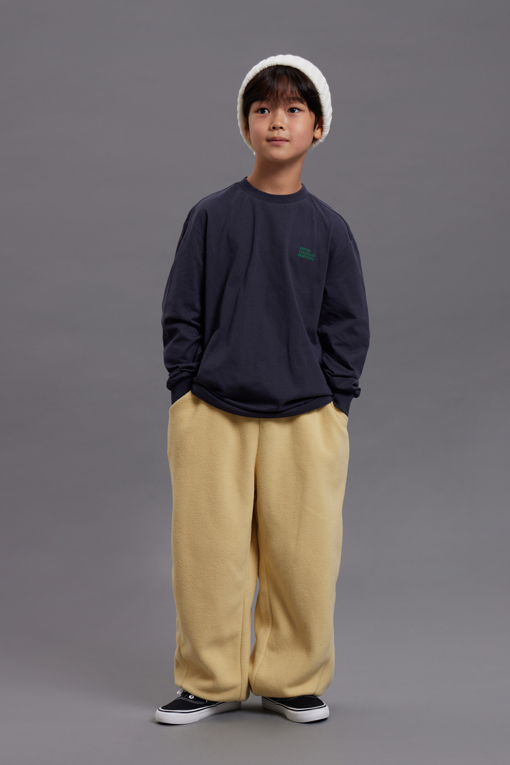 https://img.benettonmall.com/PARTS/KO/26F/QATSG2661CG_MB_M7.jpg