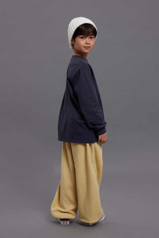 https://img.benettonmall.com/PARTS/KO/26F/QATSG2661CG_MB_M8.jpg
