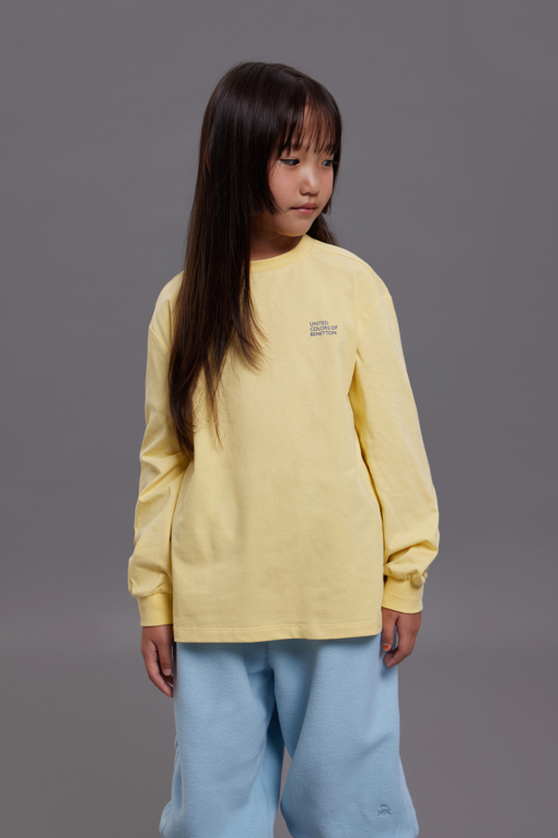 https://img.benettonmall.com/PARTS/KO/26F/QATSG2661YE_MB_M3.jpg