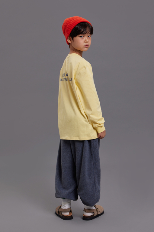 https://img.benettonmall.com/PARTS/KO/26F/QATSG2661YE_MB_M8.jpg