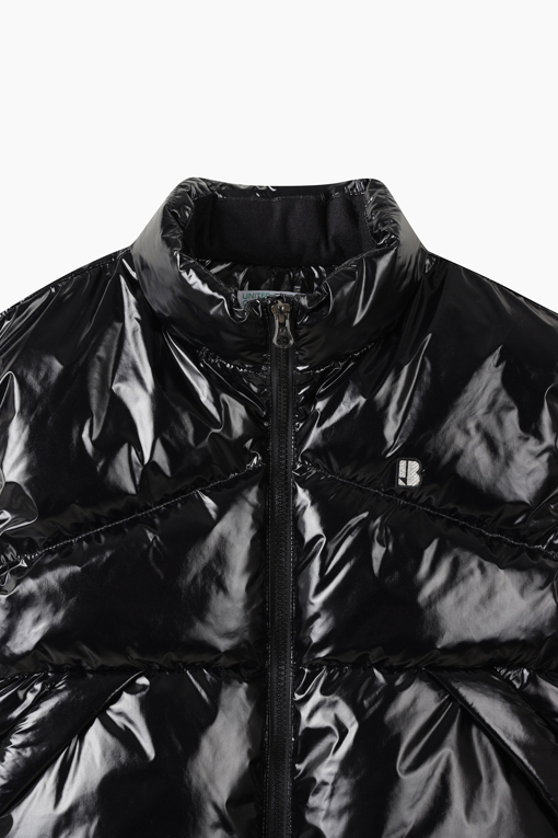 https://img.benettonmall.com/PARTS/KO/26F/QAVT01661BK_MB_D6.jpg