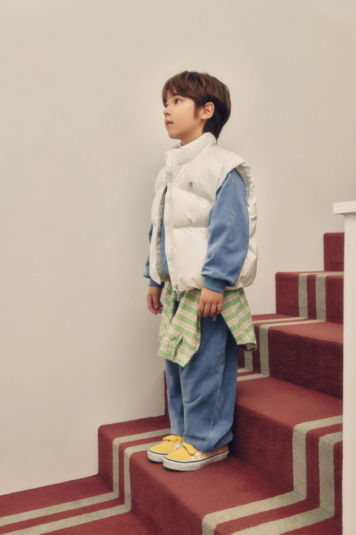 https://img.benettonmall.com/PARTS/KO/26F/QAVT01661IV_MB_D2.jpg