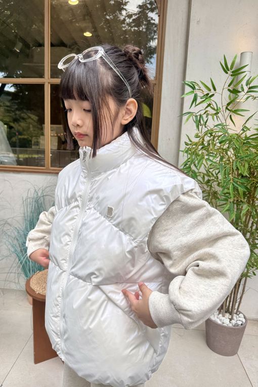 https://img.benettonmall.com/PARTS/KO/26F/QAVT01661IV_MB_E0.jpg