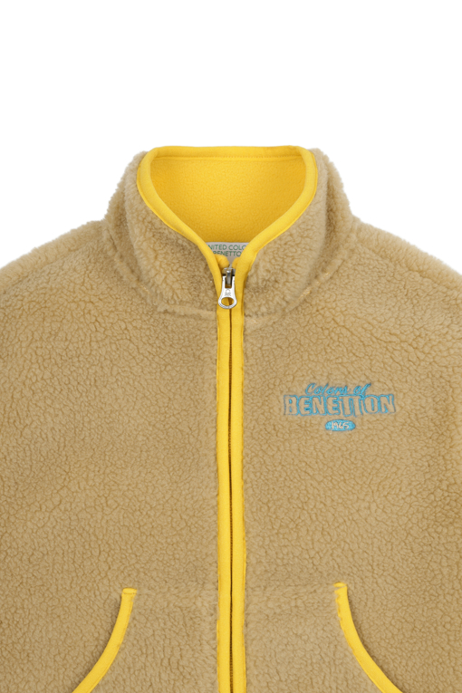 https://img.benettonmall.com/PARTS/KO/26F/QAVT02661BE_MB_D2.jpg