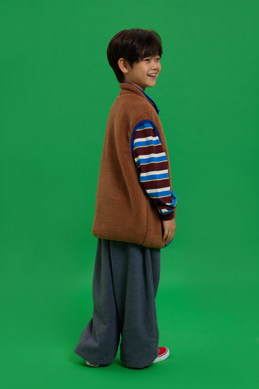 https://img.benettonmall.com/PARTS/KO/26F/QAVTG1661BR_MB_M11.jpg
