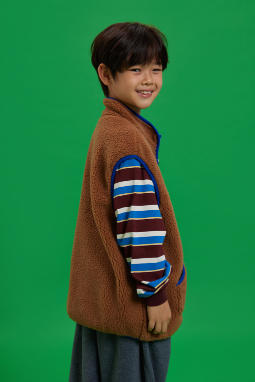 https://img.benettonmall.com/PARTS/KO/26F/QAVTG1661BR_MB_M13.jpg