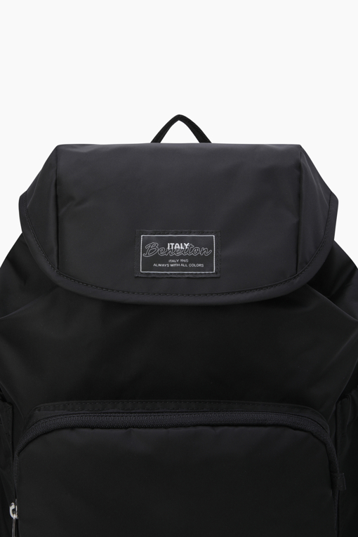 https://img.benettonmall.com/PARTS/KO/26F/QCBG03641BK_MB_D3.jpg