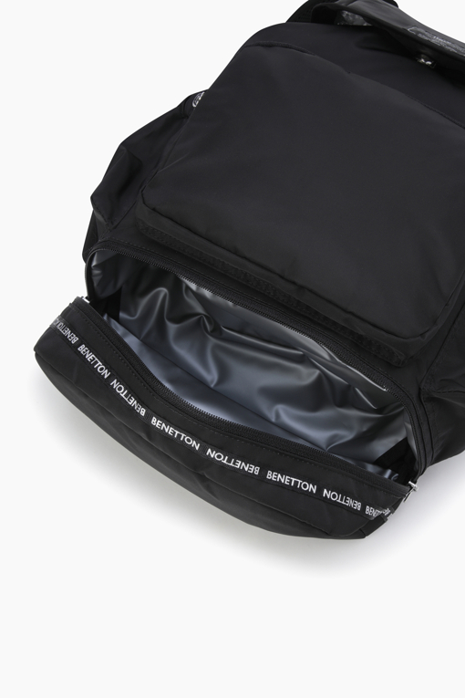 https://img.benettonmall.com/PARTS/KO/26F/QCBG03641BK_MB_D7.jpg