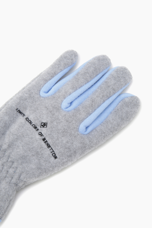https://img.benettonmall.com/PARTS/KO/26F/QCGL01661MG_MB_D3.jpg