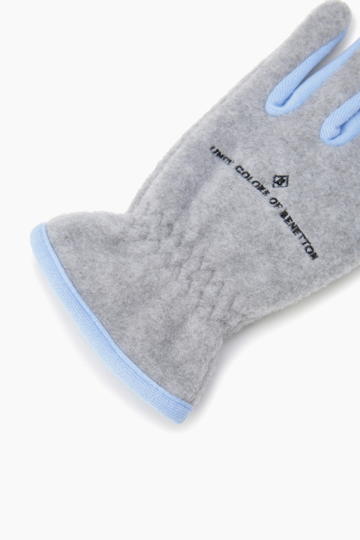 https://img.benettonmall.com/PARTS/KO/26F/QCGL01661MG_MB_D4.jpg