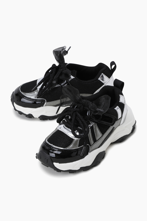https://img.benettonmall.com/PARTS/KO/26F/QCSH03641BK_MB_D0.jpg