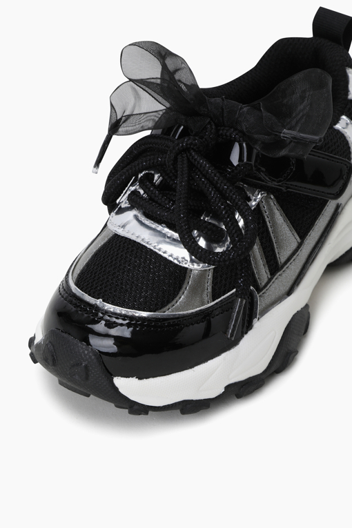 https://img.benettonmall.com/PARTS/KO/26F/QCSH03641BK_MB_D2.jpg