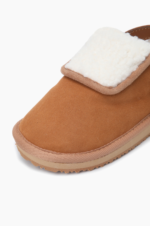 https://img.benettonmall.com/PARTS/KO/26F/QCSH06661BG_MB_D2.jpg