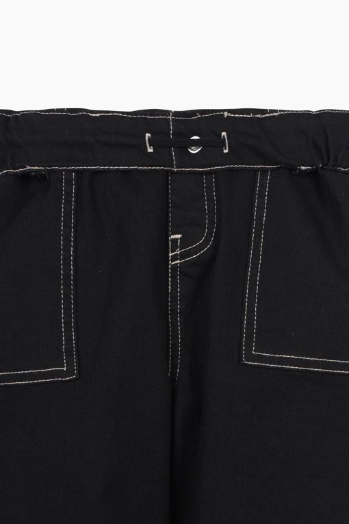 https://img.benettonmall.com/PARTS/KO/26S/QADP05611BK_MB_D4.jpg?cb=1777565229