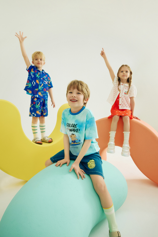 https://img.benettonmall.com/PARTS/KO/26S/QADP08631BL_MB_D2.jpg?cb=1777565229