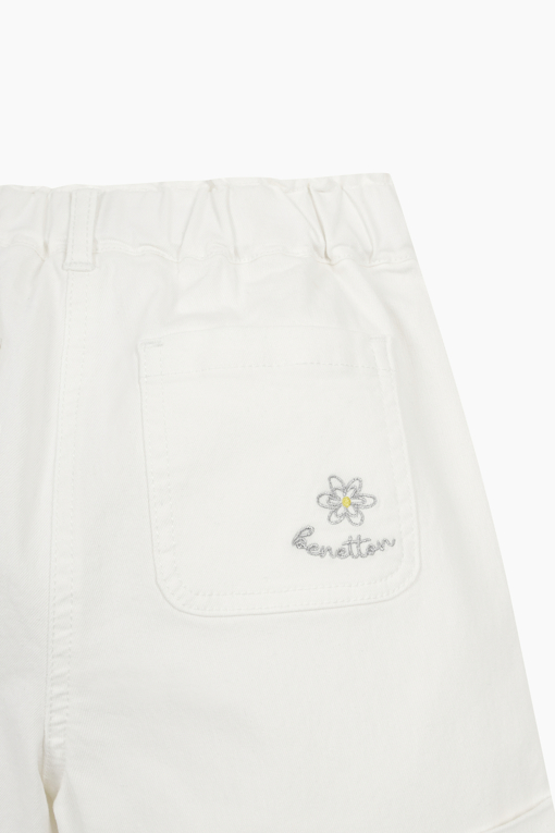 https://img.benettonmall.com/PARTS/KO/26S/QADP10631IV_MB_D3.jpg?cb=1777565229