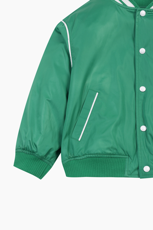 https://img.benettonmall.com/PARTS/KO/26S/QAJP02611GN_MB_D3.jpg?cb=1777565229