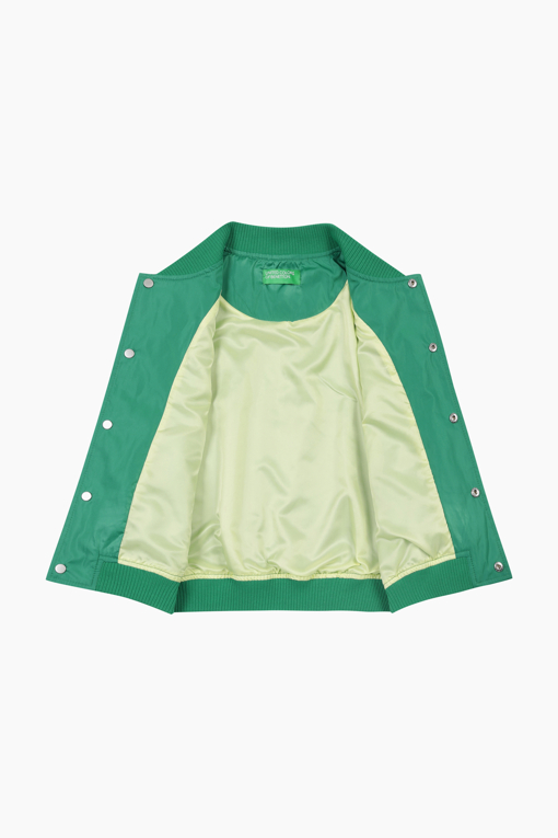 https://img.benettonmall.com/PARTS/KO/26S/QAJP02611GN_MB_D4.jpg?cb=1777565229