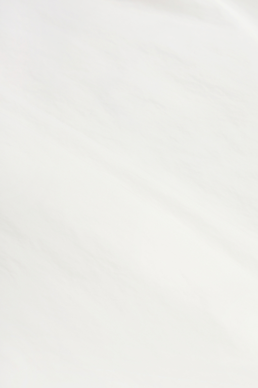 https://img.benettonmall.com/PARTS/KO/26S/QAJP03611IV_MB_D4.jpg?cb=1777565229