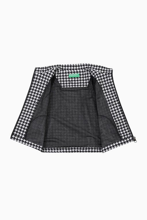 https://img.benettonmall.com/PARTS/KO/26S/QAJP04611BK_MB_D7.jpg?cb=1777565229