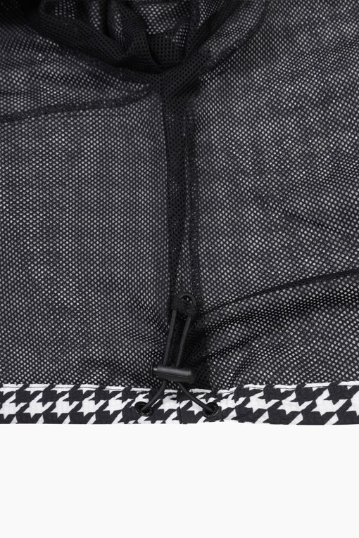 https://img.benettonmall.com/PARTS/KO/26S/QAJP04611BK_MB_D8.jpg?cb=1777565229