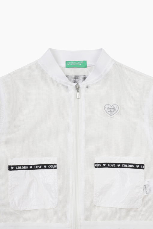 https://img.benettonmall.com/PARTS/KO/26S/QAJP08631IV_MB_D4.jpg?cb=1777565229