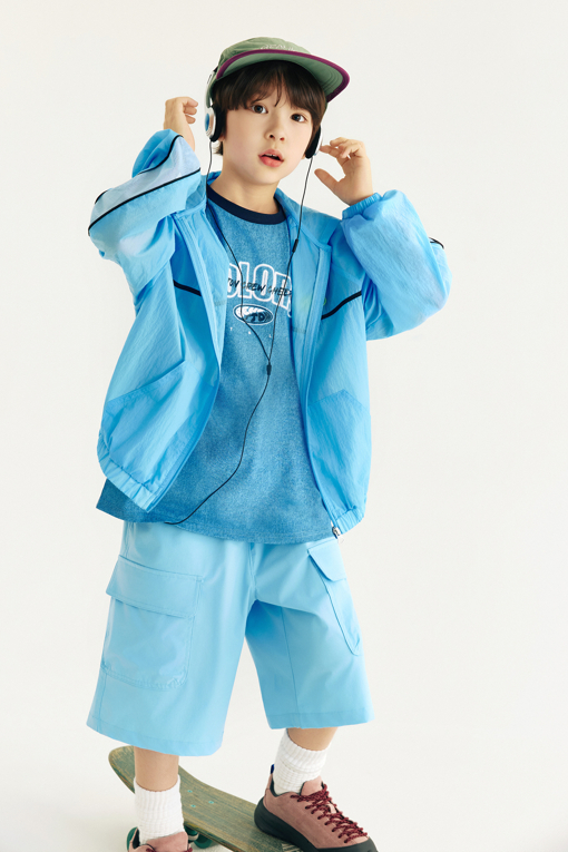 https://img.benettonmall.com/PARTS/KO/26S/QAJP09631BL_MB_D1.jpg?cb=1777565229