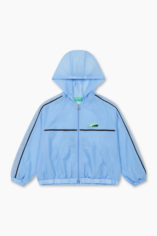 https://img.benettonmall.com/PARTS/KO/26S/QAJP09631BL_MB_D2.jpg?cb=1777565229