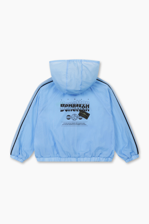 https://img.benettonmall.com/PARTS/KO/26S/QAJP09631BL_MB_D3.jpg?cb=1777565229
