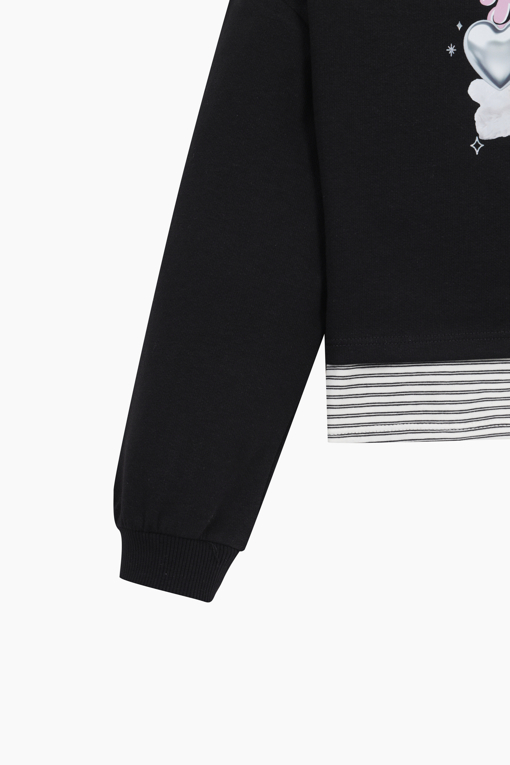 https://img.benettonmall.com/PARTS/KO/26S/QAMT09611BK_MB_D3.jpg?cb=1777565229