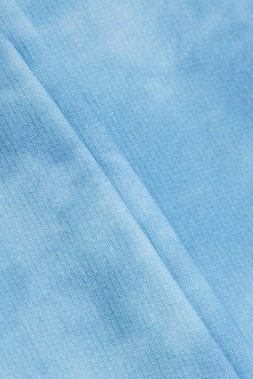 https://img.benettonmall.com/PARTS/KO/26S/QAMT12611BL_MB_D4.jpg?cb=1777565229