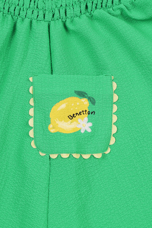 https://img.benettonmall.com/PARTS/KO/26S/QAOP27631GN_MB_D6.jpg?cb=1777565229