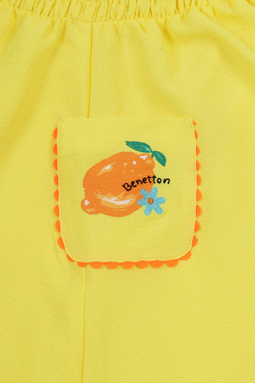 https://img.benettonmall.com/PARTS/KO/26S/QAOP27631YE_MB_D3.jpg?cb=1777565229