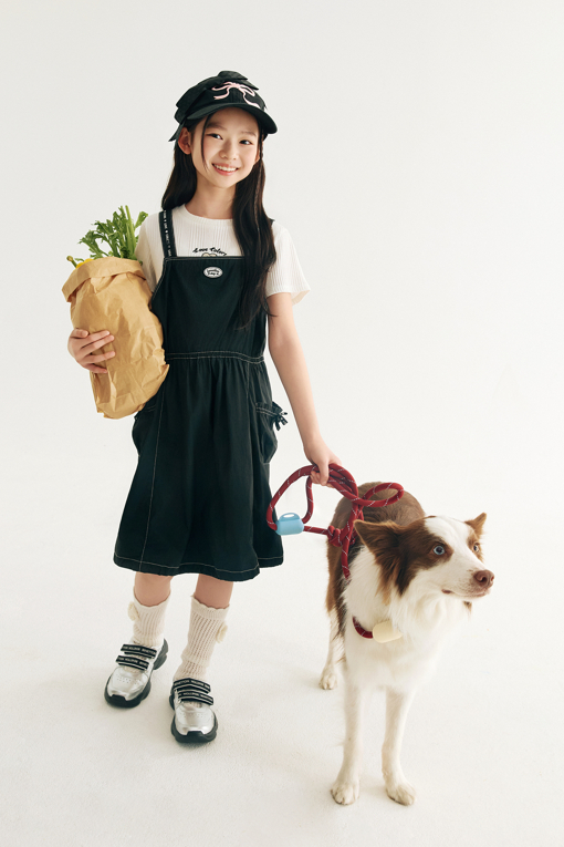 https://img.benettonmall.com/PARTS/KO/26S/QAOP34631BK_MB_D1.jpg?cb=1777565229