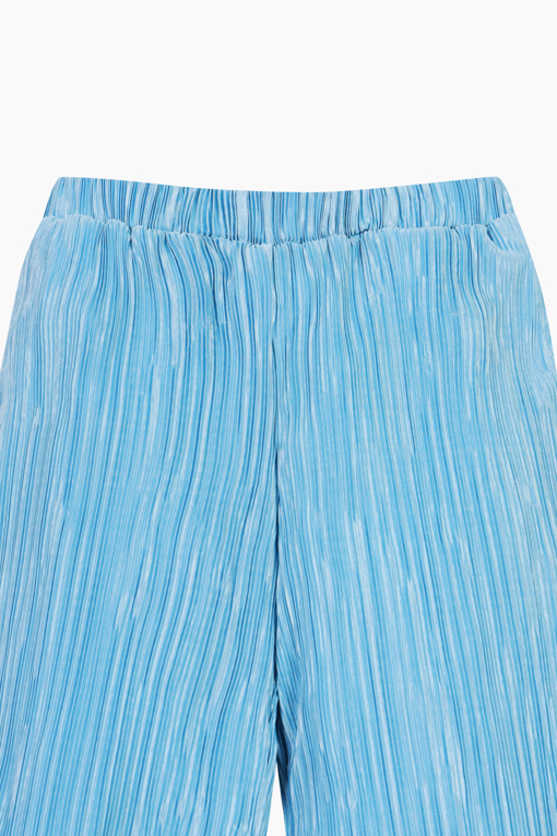https://img.benettonmall.com/PARTS/KO/26S/QAPT05631BL_MB_D3.jpg?cb=1777565229