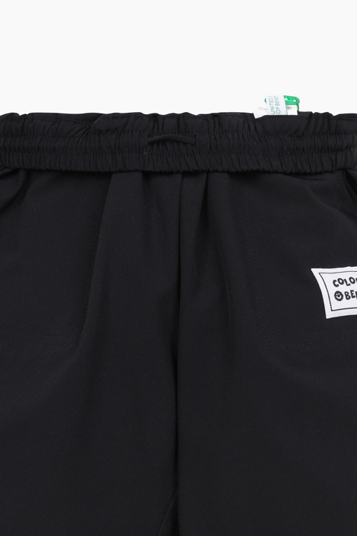 https://img.benettonmall.com/PARTS/KO/26S/QAPT06631BK_MB_D4.jpg?cb=1777565229