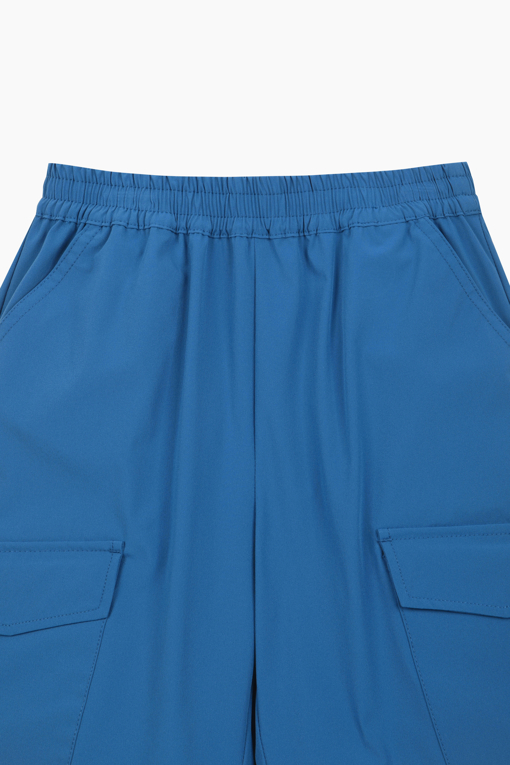 https://img.benettonmall.com/PARTS/KO/26S/QAPT09631BL_MB_D5.jpg?cb=1777565229
