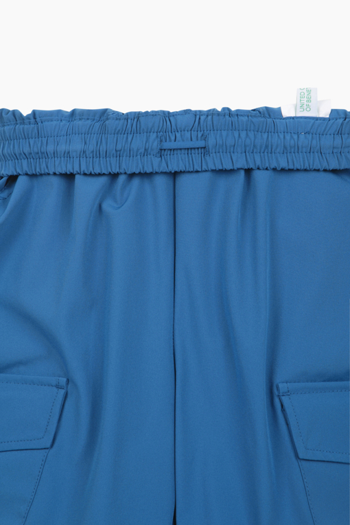 https://img.benettonmall.com/PARTS/KO/26S/QAPT09631BL_MB_D7.jpg?cb=1777565229