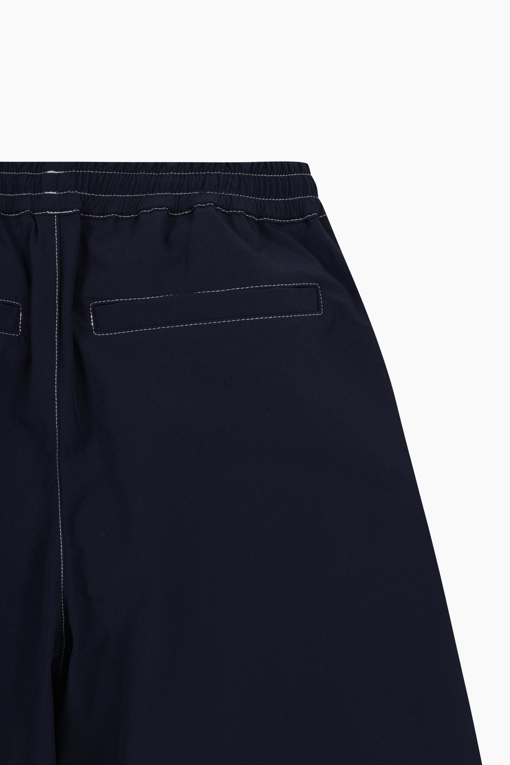 https://img.benettonmall.com/PARTS/KO/26S/QAPT14631NY_MB_D6.jpg?cb=1777565229