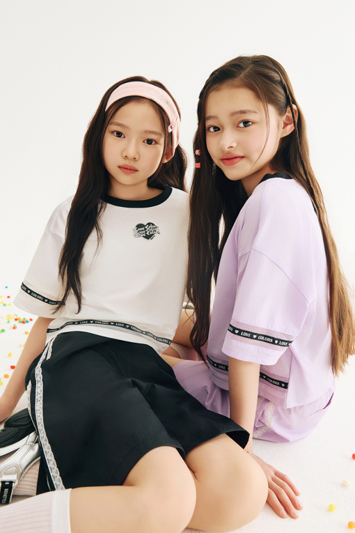 https://img.benettonmall.com/PARTS/KO/26S/QAPT15631BK_MB_D2.jpg?cb=1777565229