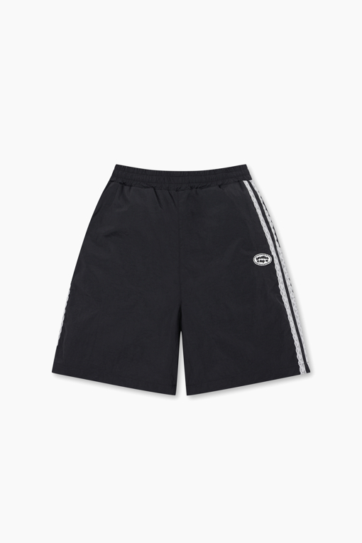https://img.benettonmall.com/PARTS/KO/26S/QAPT15631BK_MB_D3.jpg?cb=1777565229