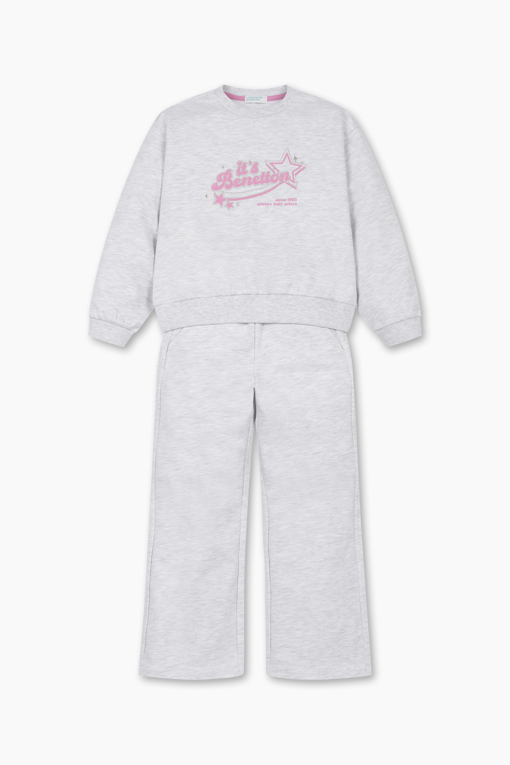 https://img.benettonmall.com/PARTS/KO/26S/QASE04611MG_MB_D1.jpg?cb=1777565229