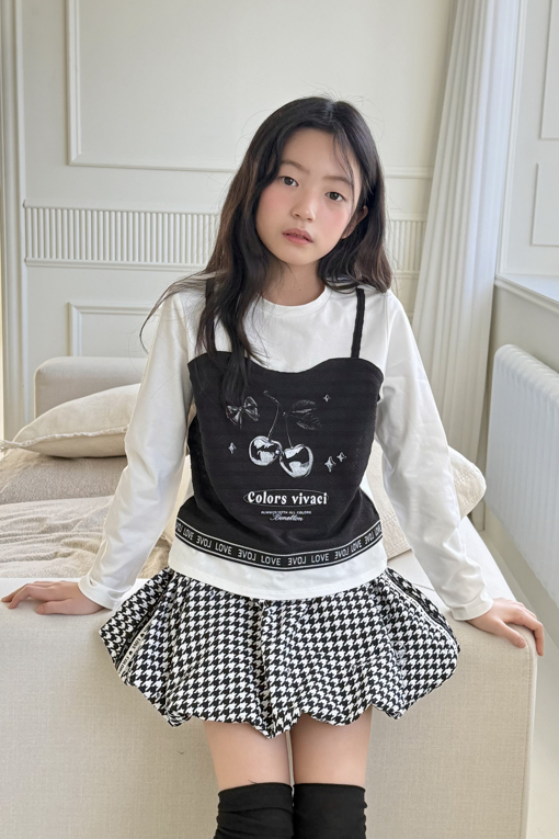 https://img.benettonmall.com/PARTS/KO/26S/QASK07611BK_MB_D1.jpg?cb=1777565229
