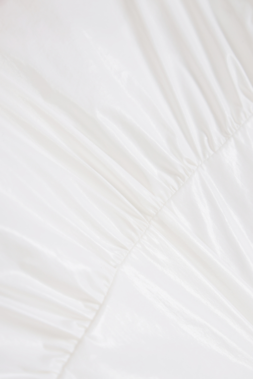 https://img.benettonmall.com/PARTS/KO/26S/QASK14631IV_MB_D9.jpg?cb=1777565229